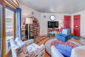 Interior - Lakeside Retreat Near Natl Baseball Hall of Fame! (Cooperstown)