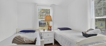 6 Mi to Rainbow Springs! Home w/ Outdoor Space