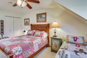 Apartment (2 Bedrooms) | Interior - Yellowstone Basecamp! Emigrant Home w/ Mtn Views (Emigrant)