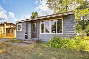Cottage (2 Bedrooms) | Interior