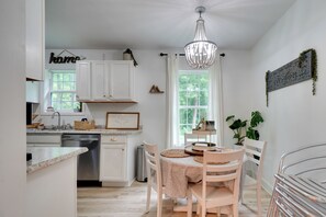Rumah (2 Bedrooms) | Interior
