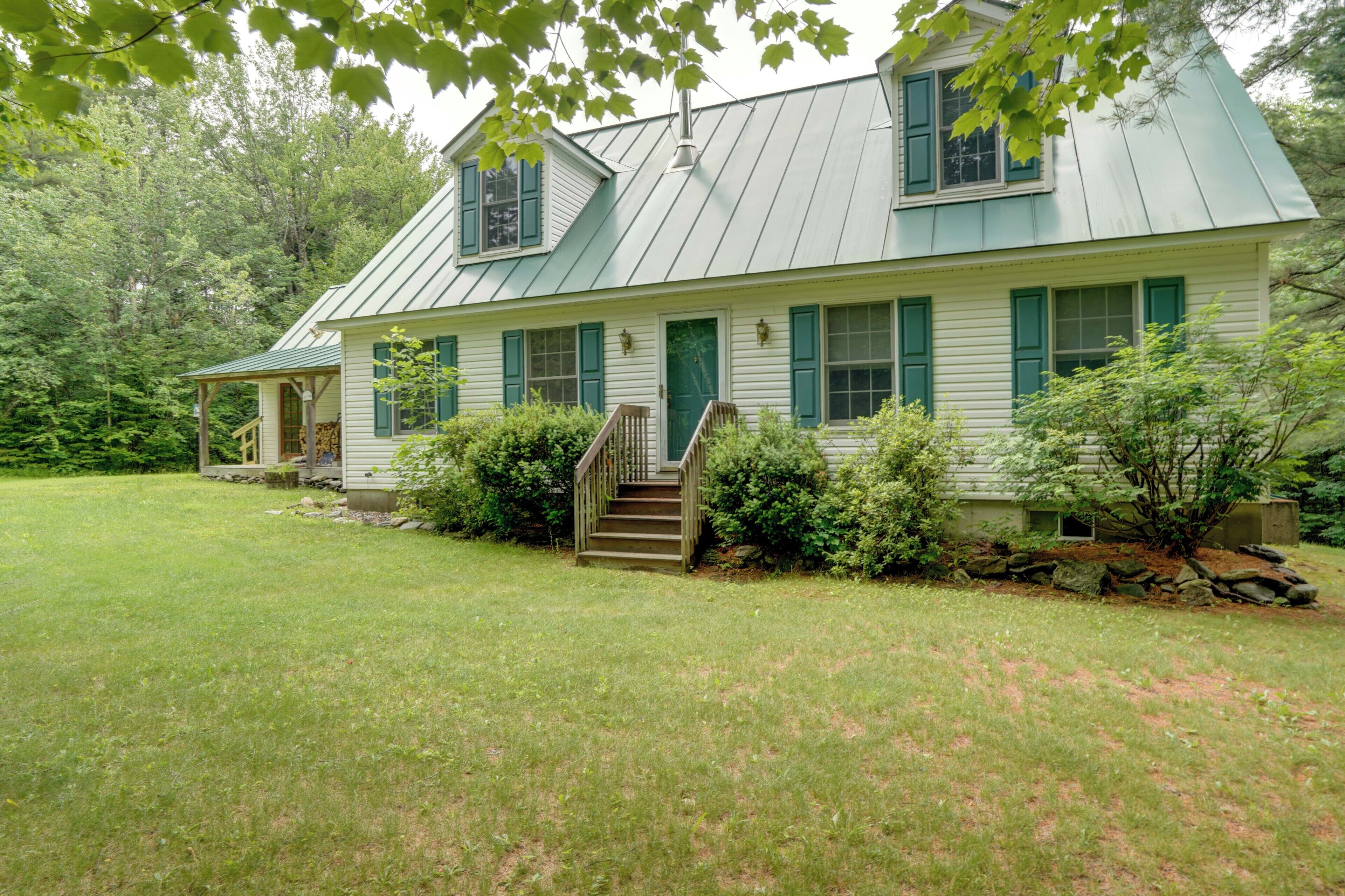 House (4 Bedrooms) | Front of property