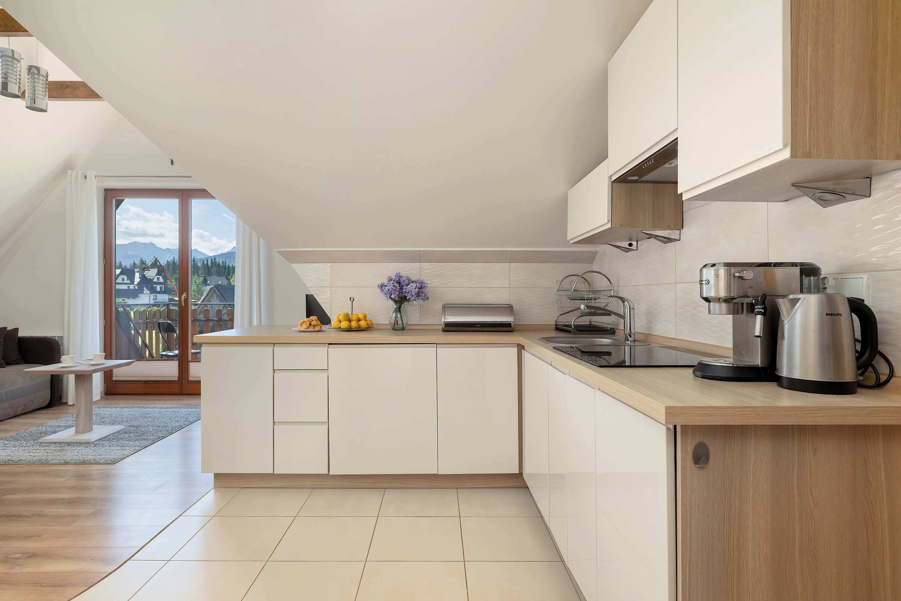 Coffee/tea maker, fridge, stovetop, dishwasher