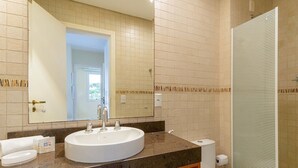 Bathroom - Atico con Jacuzzi Privada en Jurere Rpaa0403 (Florianópolis)