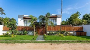 Exterior - House w/ Private Pool in Alto da Pitinga Vbi0004 (Porto Seguro)