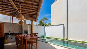 Outdoor dining - House w/ Private Pool in Alto da Pitinga Vbi0004 (Porto Seguro)