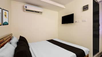 Quarto clássico | Escrivaninha, Wi-Fi de cortesia, roupa de cama