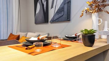 Apartment | Dining