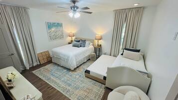 3 bedrooms, iron/ironing board, WiFi, bed sheets