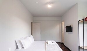 Unclassified image, 3 of 7, button - Apt. w/ Parking & City View Ola0003 (Blumenau)