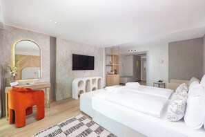 Superior Connecting room with balcony | Hypo-allergenic bedding available, minibar, cribs (free), WiFi (free) - BIRGÉS HOTEL Lifestyle and View (Balatonfüred)