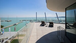 Sky Suite with terrace | Vue du balcon