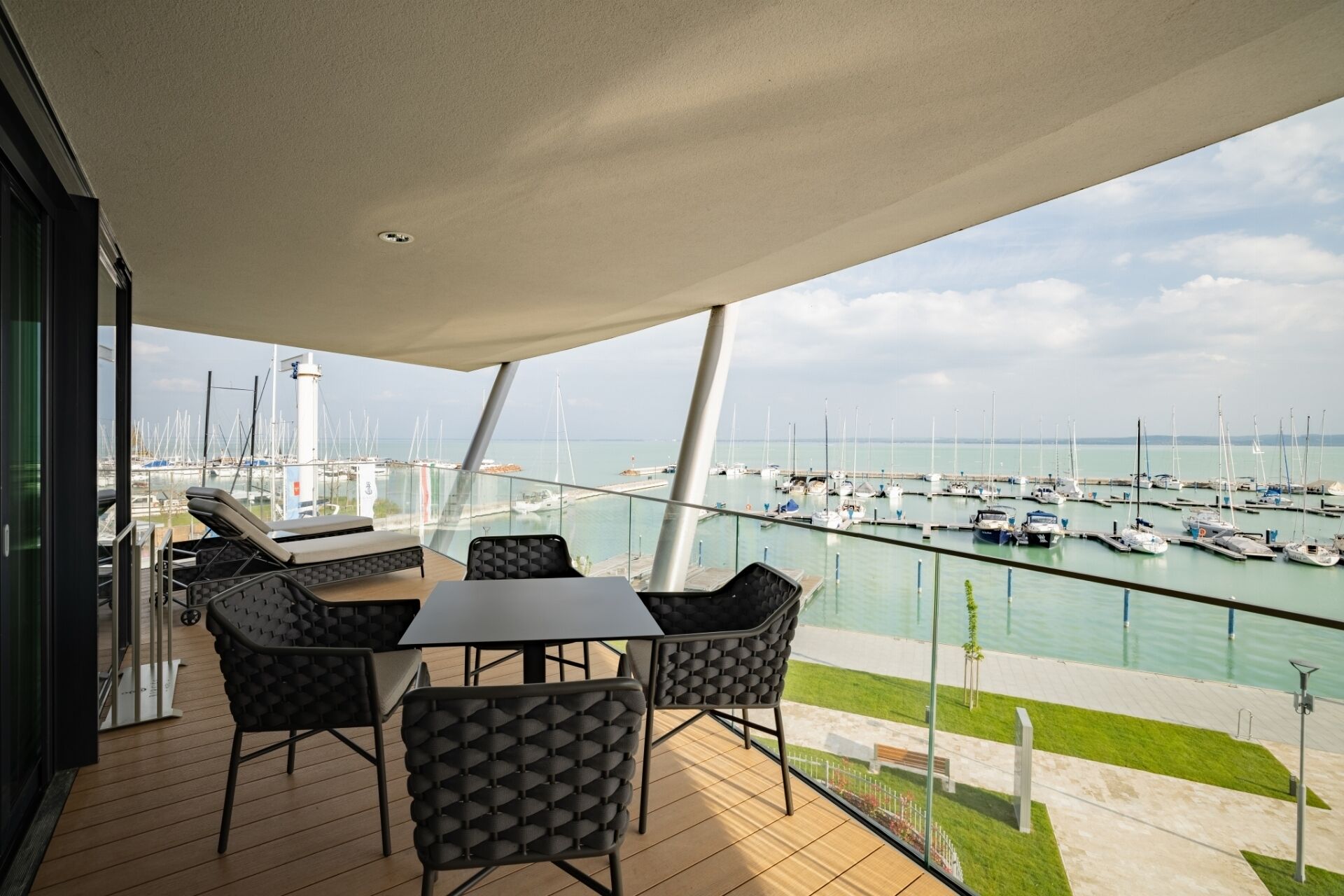 Horizont Plus Suite with terrace | Balkongutsikt