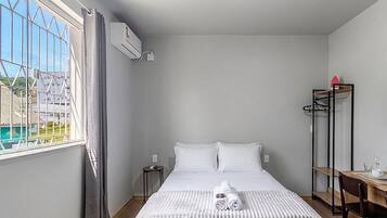 Apartamento básico | 1 quarto, Wi-Fi de cortesia