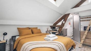 1 bedroom, iron/ironing board, WiFi, bed sheets