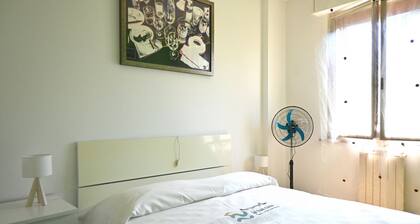 SE279 - Marotta, three-room apartment just steps from the beach, with parking space.