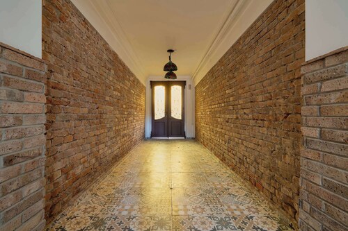 Spacious Apartment for 4 People | Pets Allowed
