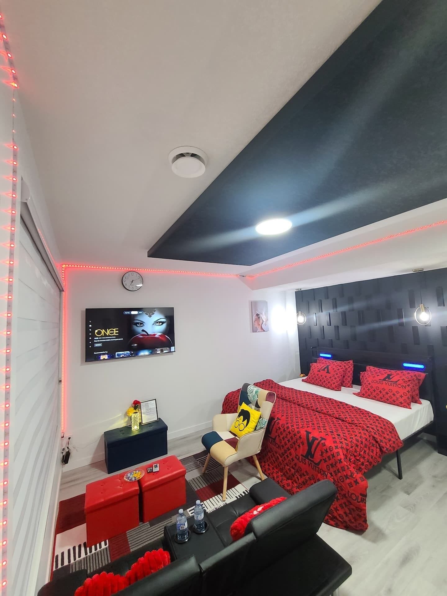 1 bedroom, desk, iron/ironing board, WiFi (free)