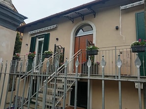 Premier-Zimmer, eigenes Bad, Stadtblick | Außendetails