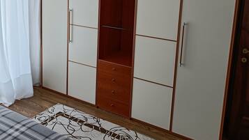 2 camere, ferro/asse da stiro, Wi-Fi, lenzuola