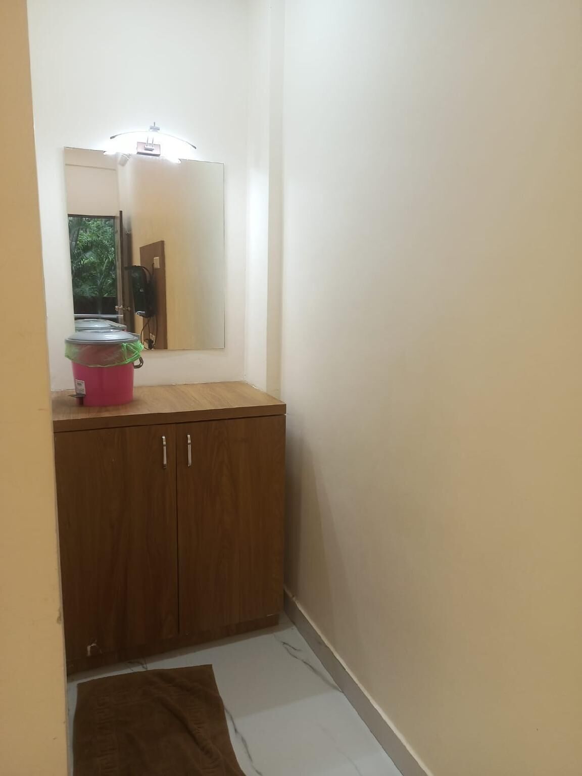 Deluxe Room, Balcony, Garden View | Interior