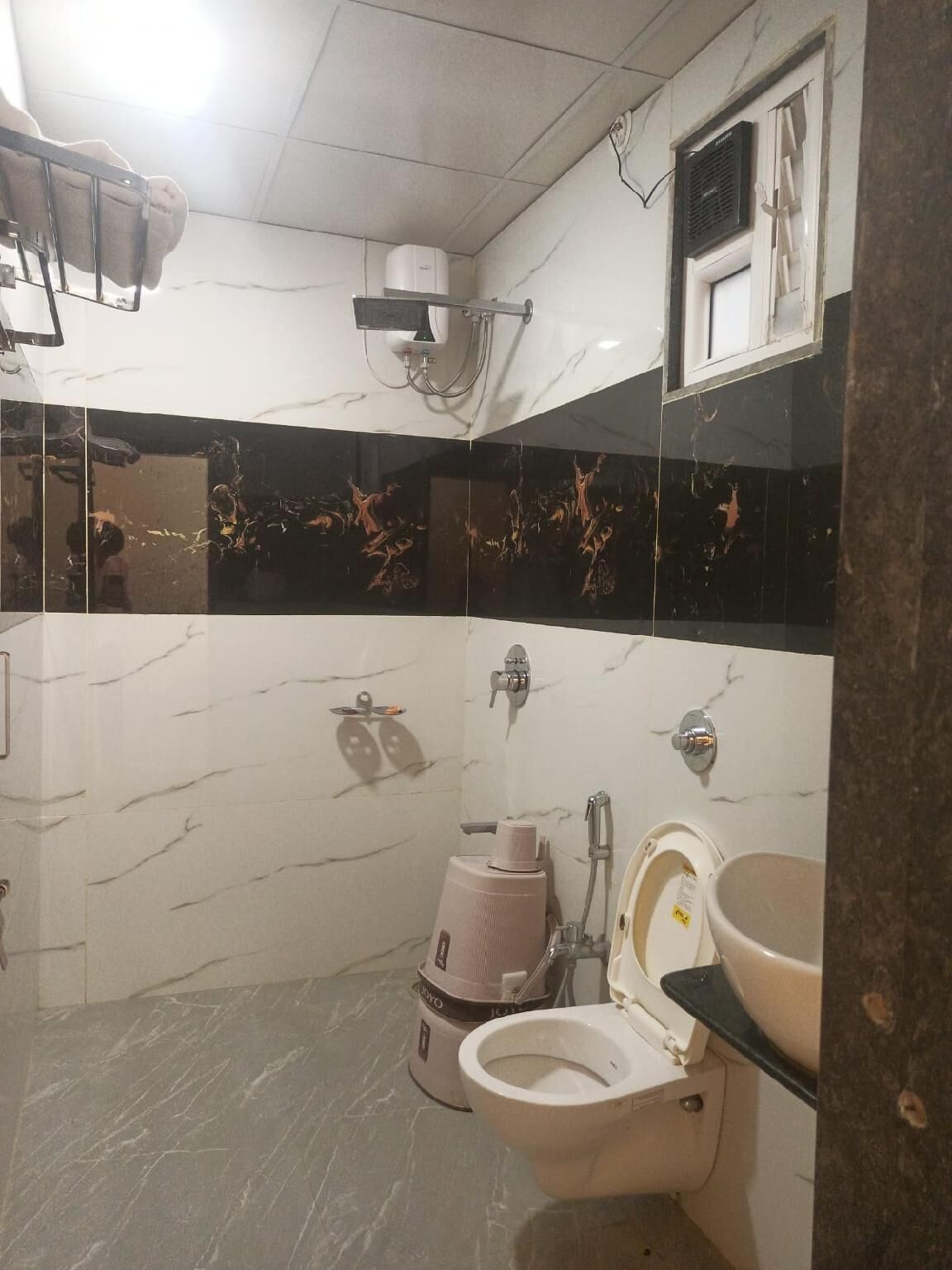 Deluxe Room, Balcony, Garden View | Bathroom
