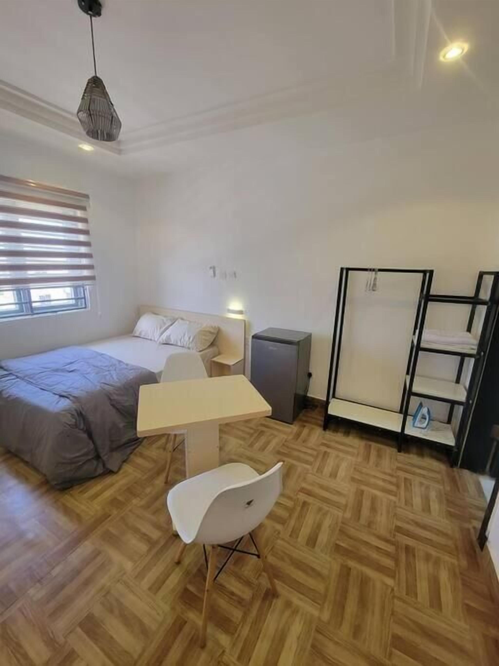 Apartment, eigenes Bad
