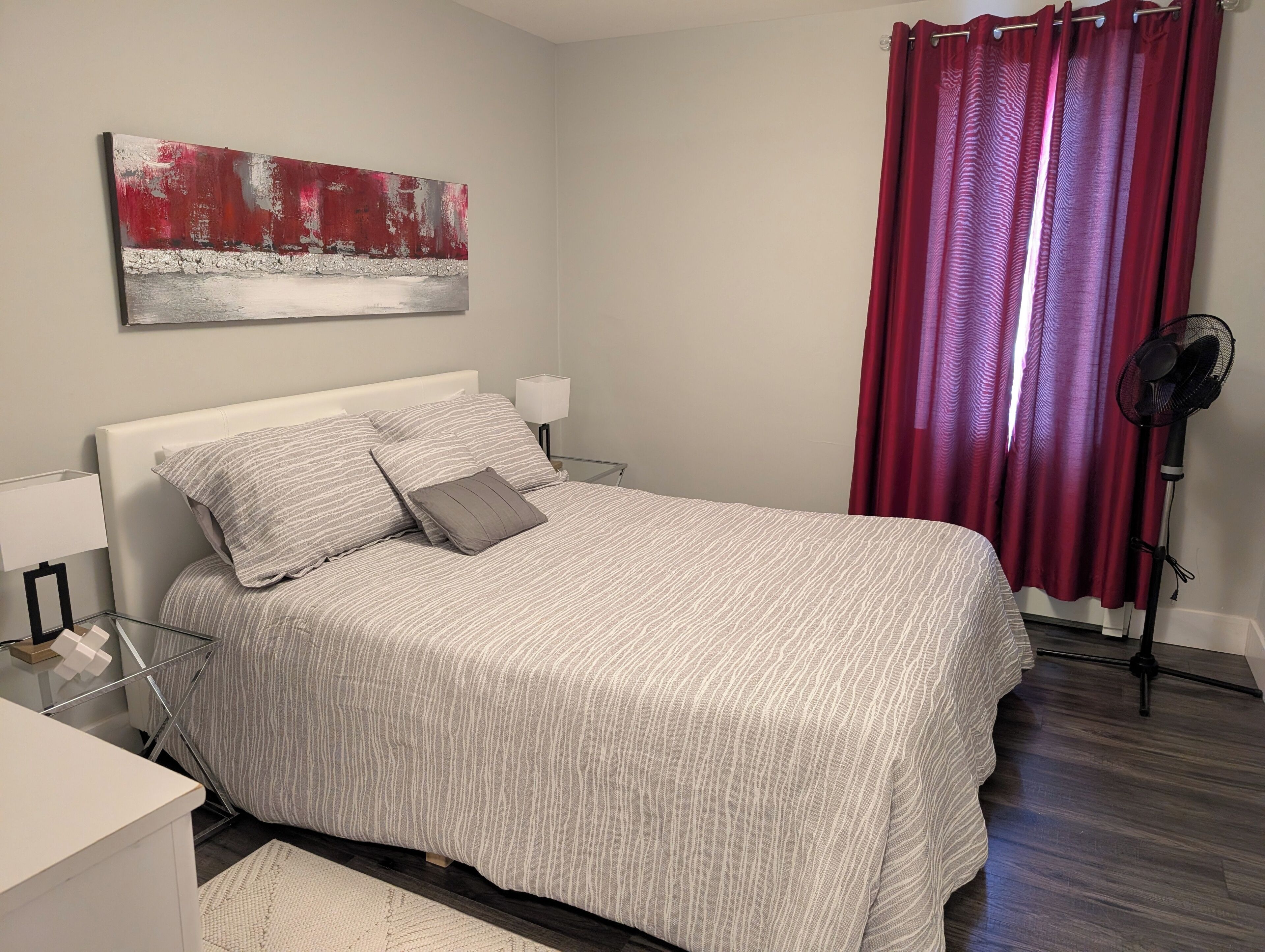 Iron/ironing board, WiFi (free), bed sheets
