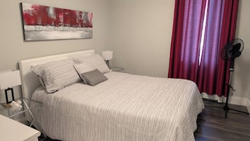 Iron/ironing board, WiFi (free), bed sheets