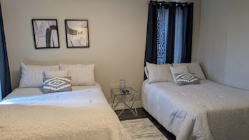 Iron/ironing board, WiFi (free), bed sheets