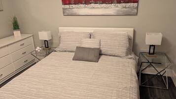 2 bedrooms, iron/ironing board, WiFi (free), bed sheets