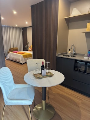 Private kitchenette - RR Suites (Madalena)