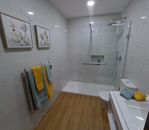 Suite, eingeschränkter Meerblick | Badezimmer