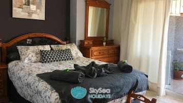 Family Apartment, 2 Bedrooms, Pool View
