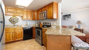 Apartment, 1 Schlafzimmer | Eigene Küche | Wasserkocher mit Kaffee-/Teezubehör, Kühlschrank, Ofen