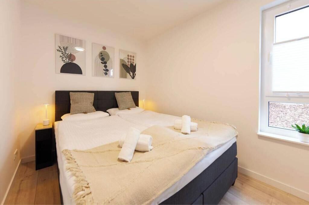 1 chambre, lit parapluie, Wi-Fi gratuit, draps fournis