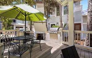 Outdoor dining - 287 W Lake Forest Dr - WaterColor Home (Santa Rosa Beach)