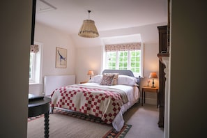 4 bedrooms, free WiFi, individually decorated, individually furnished - Challens Yarde (Midhurst)