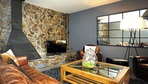Living area - Vrbo Property (Queixans)