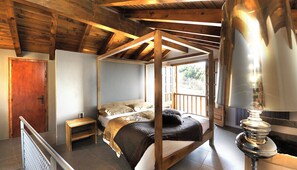 Room - Vrbo Property (Queixans)