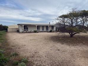 Exterior - Short walk to Tavern and jetty! (Point Turton)
