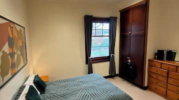 2 bedrooms, free WiFi, bed sheets