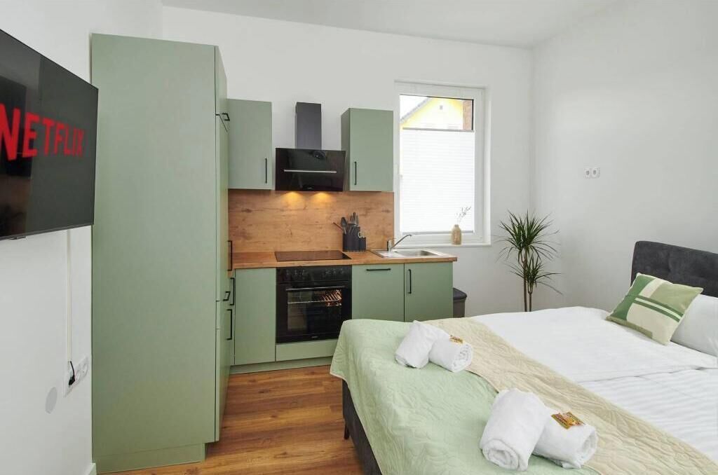 1 Schlafzimmer, Reisekinderbett, kostenloses WLAN, Bettwäsche