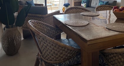 Spacious 3-bedroom apartment with AC in adorable Puerto Colombia