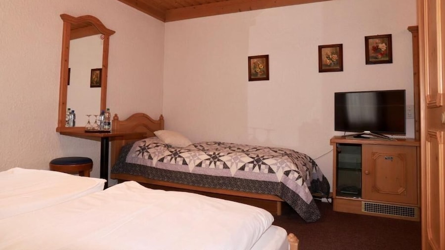 Hotel weisses kreuz Breitenbach