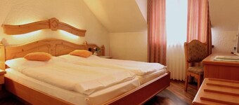 Hotel weisses kreuz Breitenbach 