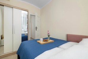 Room - Stylish Apartment in Bielsko-Biala | Near the Town Hall (Bielsko-Biała)
