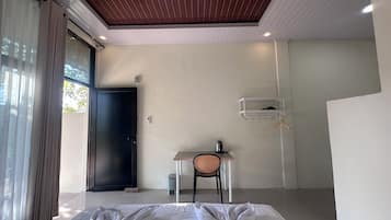 Standard-Doppelzimmer, 1 Schlafzimmer, eigenes Bad, Hügelblick