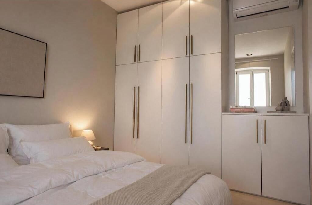 1 bedroom, in-room safe, iron/ironing board, WiFi (free)
