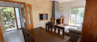 Spacious Mountain Retreat with Private Pool